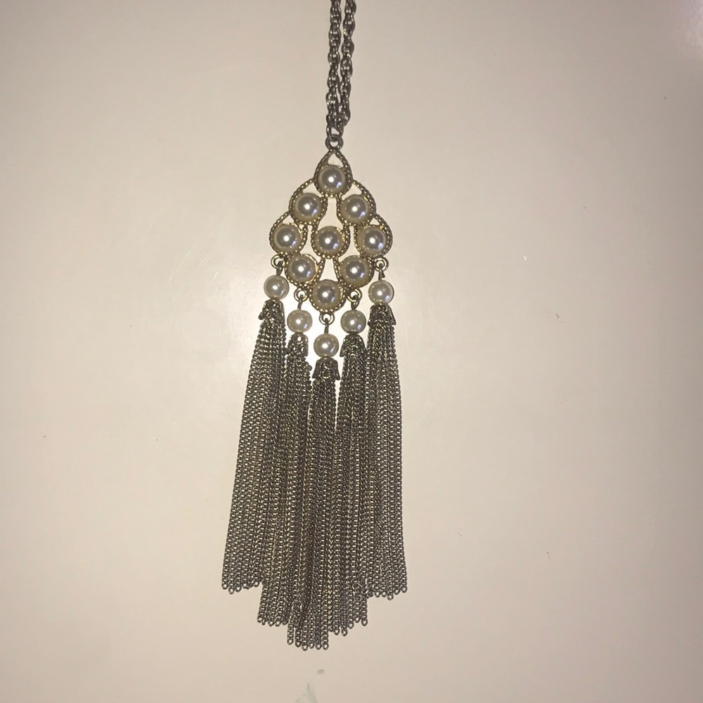 Pearl and chain statement necklace